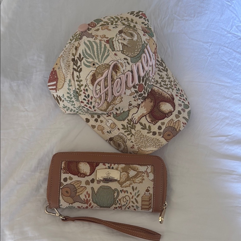 HenneyBear Floral Cap and Wallet Set